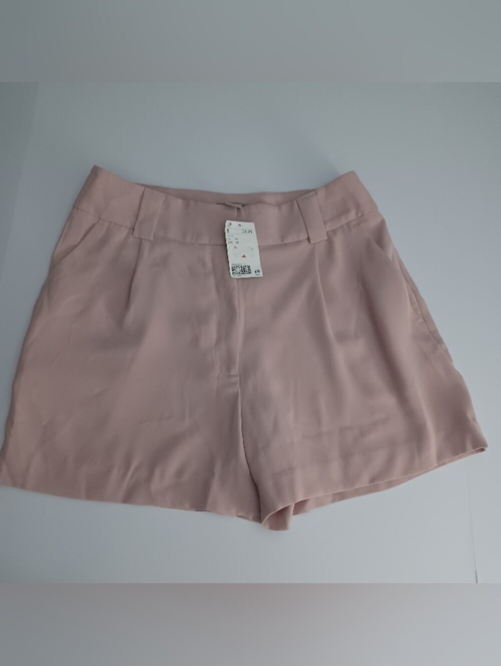 H&M Pleated Dress Shorts Sz 10